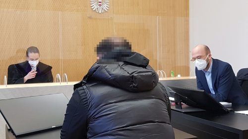 Der Angeklagte stritt die Vorwürfe vehement ab. eckert