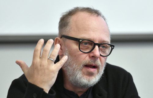 Der österreichische Filmemacher Fabian Eder führte in „Die schönste Zeit“ Regie. APA