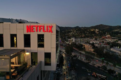 Der Streaming-Konzern Netflix schockt mit düsteren Aussichten. AFP
