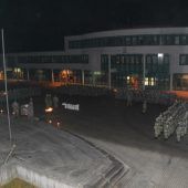 Rekruten zeigen „Wolfsgruß“ in Walgaukaserne