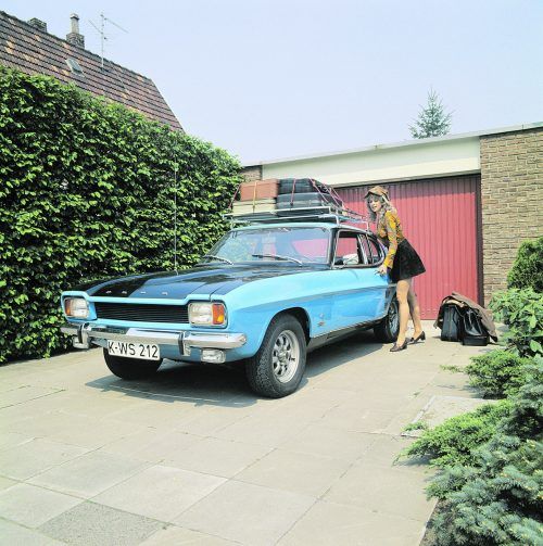 Die Preise für Oldtimer sind im Jahr 2020 gegenüber dem Vorjahr um 2,9 Prozent leicht gestiegen. Im Betrachtungszeitraum 2017 bis einschließlich 2020 befinden sich unter den Top 10 der Wertzuwächse acht Fahrzeuge deutscher Hersteller. Der Ford Capri nimmt mit einem Plus von 94,4 Prozent die Spitzenposition ein. Auf Platz 2 folgt der Pontiac Firebird (plus 63,6 Prozent), der VW Käfer (plus 59,1 Prozent) ist Dritter in der Rangliste.