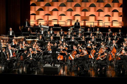 Die Wiener Symphoniker traten jüngst in Bregenz zwei Mal hintereinander auf, weil in Vorarlberg nur 500 Besucher zugelassen waren. Mittelberger