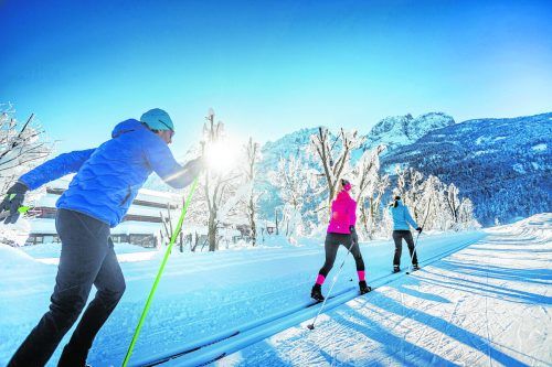 Ein 400 Kilometer langes Loipennetz verbindet die sanften Tallandschaften zwischen Hohen Tauern und Karnischen Alpen. Shutterstock, Martin Lugger