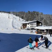 Seilbahnpionier Manhart sorgt mit Fusionsidee in Lech für Aufsehen. »A5
