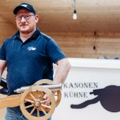 Andreas Kühne baut in Meiningen richtige Kanonen. »D1