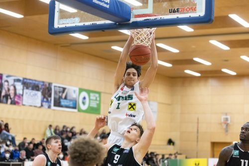 Kapitän Filip Brajkovic und die Lions treffen auf die Mistelbach Mustangs. VN/Sams