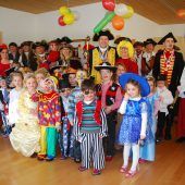 Ore-Ore-Verein fährt im Faschingsschongang