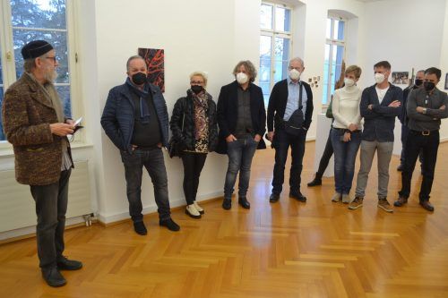 Fotoclub-Kollegen erhielten Einblick in die Gedanken des Künstlers. Elke Kager Meyer/3