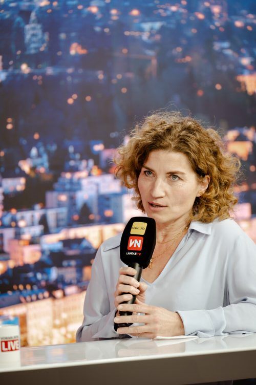 Gabriele Gort warnt vor den Risiken einer ungeschützten Infektion durch Omikron.