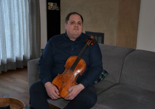 Guy Speyers wohnt in einem schmucken Einfamilienhaus am Dorfrand von Nüziders. HRJ