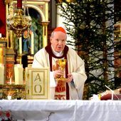 Kardinal besucht neu eröffnetes St. Josefsheim