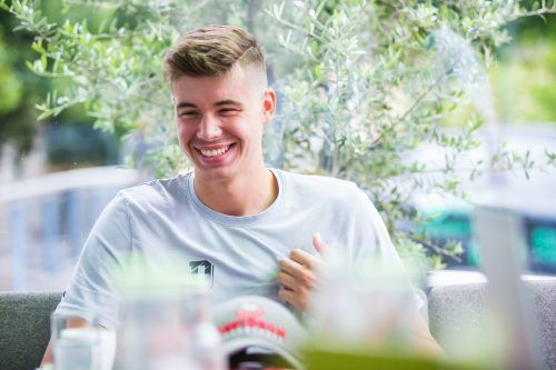 Hat gut lachen: Luka Brajkovic bilanziert derzeit mit 13,5 Punkten und 7,2 Rebounds pro Partie. Steurer
