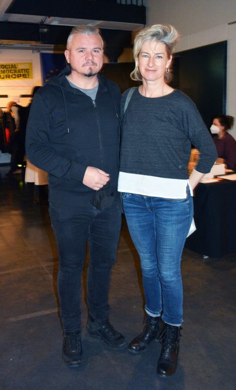 Lauschten gespannt: Wanda Mikulec-Schwarz mit Petr.