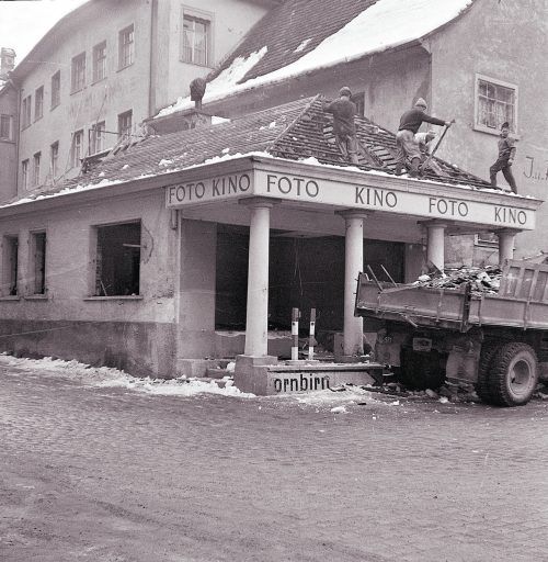 Mitte der 60er-Jahre wurde die ehemalige Hauptwache abgebrochen. Diese wurde bereits 1821 errichtet.