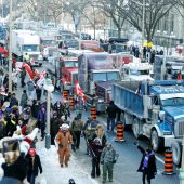 Tausende bei Trucker-Demo in Kanada