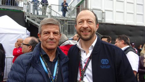 AlphaTauri-CEO Peter Bayer (r.) mit Fritz Enzinger vom VW-Konzern. Kuntschik