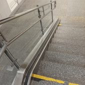 Schieberillen für Fahrräder am Bahnhof