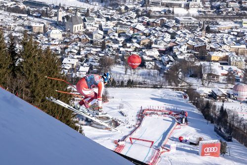 Wie im vergangenen Jahr wird der Zielraum in Kitzbühel nur spärlich besucht sein. 1000 Zuschauer sind heuer zugelassen. APA