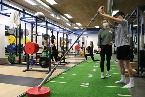 Akribisch genau beobachtet Julia Bakker die Trainingseinheiten. OZ
