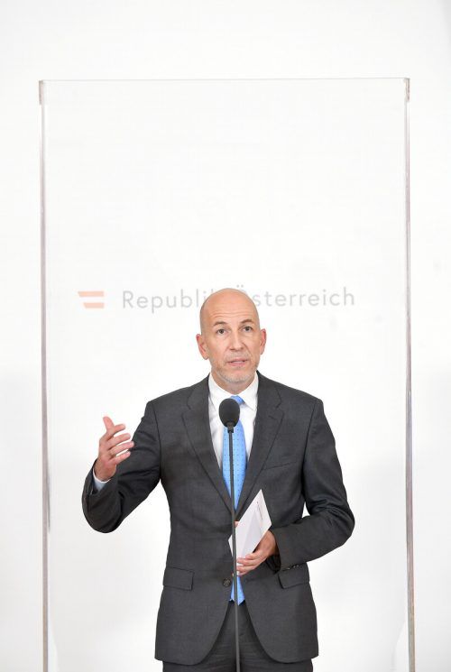Arbeitsminister Martin Kocher verkündete Ende der Corona-Kurzarbeit. APA