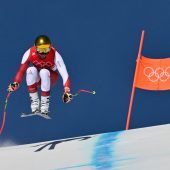 Mit sauschnellen Ski auf die Abfahrtsstrecke