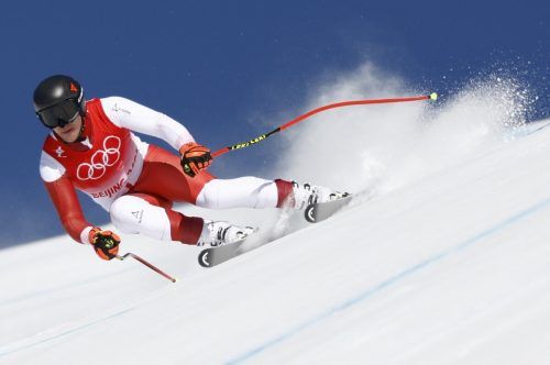 Das „älteste“ Siegerbild im Skisport: Abfahrt-Olympiasieger Beat Feuz ist 34, der Silberne Johan Clarey 41 und Bronzemedaillengewinner Matthias Mayer 31 Jahre alt. Reuters/GEPA