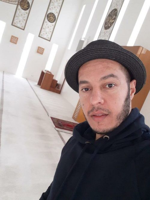 Das Unglück läuterte sein Wesen, Mohammed besucht oft die Moschee in Bludenz.