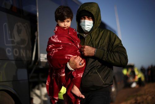 Den Angaben zufolge kamen 30 Prozent der Ankommenden aus dem Iran.  Reuters