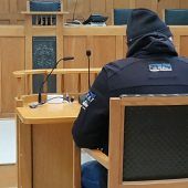 Mutter im Wahn grob misshandelt und geschlagen