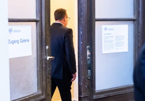 Der ehemalige Vizekanzler Heinz-Christian Strache ist in einem weiteren Fall wegen Bestechlichkeit angeklagt worden. APA