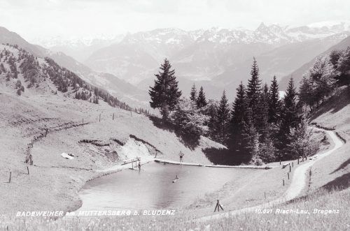 Die Bergstation wurde bereits in einer verstärkten Bauweise ausgeführt, da eine spätere Verlängerung auf den Hohen Fraßen angedacht war. Sammlung Risch-Lau, VLBG. Landesbibliothek