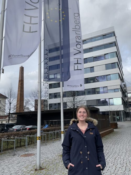 Die Fachhochschule Vorarlberg hat sich für Nicola Moosbrugger vom Studienort zum Arbeitsort gewandelt.