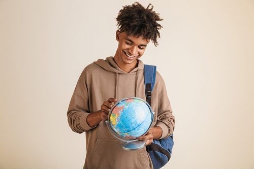 Die Welt kennenlernen ist auch während der Lehrzeit möglich.  Shutterstock