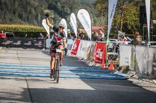 Egal ob auf dem Moutainbike oder dem Rennrad, Teresa Scherrer konnte schon einige Erfolge einfahren. Sportograf (2)