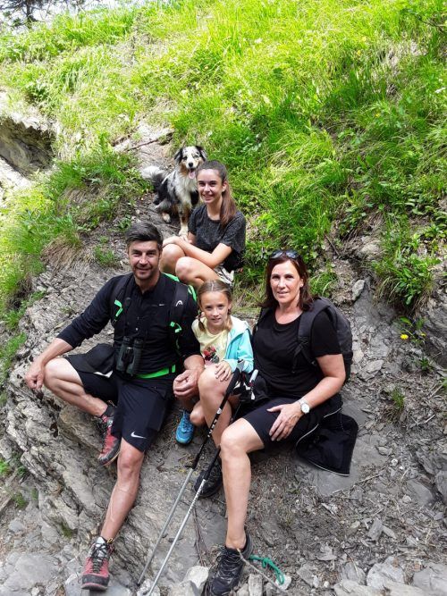 Ein Wanderausflug mit seiner Familie als willkommene Erholung bei den vielen Reisen.