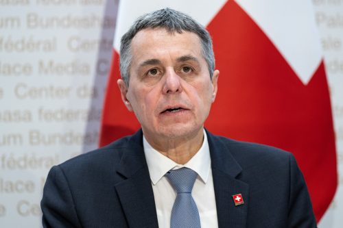 Es sei keine leichtfertige Entscheidung, betont Cassis. AP/Schneider