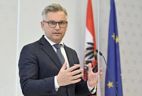 Finanzminister Magnus Brunner (ÖVP) verteidigt den Energiebonus.  APA