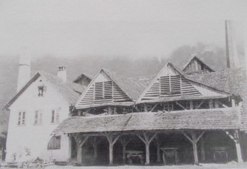 Franz Xaver Fäßler errichtete diese Ziegelei im Wallenmahd 1819/20. Im Jahr 1948 wurde sie abgerissen. Stadtarchiv