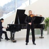 Virtuoses Violinspiel in der Mittagspause