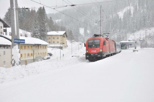 Freie Fahrt trotz Schnee: Österreichweit sind über zwei Drittel der knapp 14.000 Weichen elektrisch beheizt.  ÖBB
