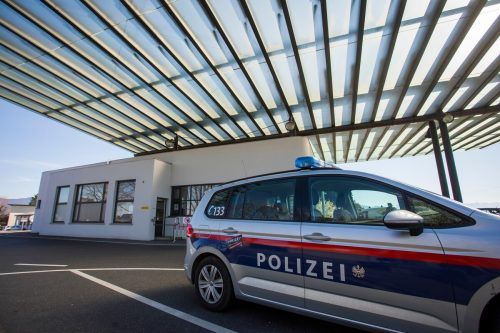Für die Einreise soll bald auch wieder ein negativer Test reichen.  VN/Paulitsch