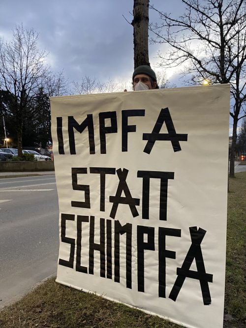 Ganz unwidersprochen bleiben die Demonstranten nicht.  VN/Rauch