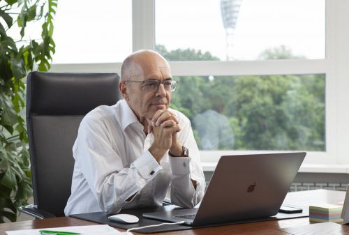 Der Vorarlberger Gerhard Bösch ist CEO der größten Bank der Ukraine. ⇒Privatbank