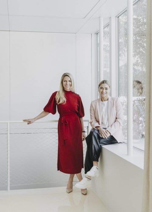 Geschäftsführerin Stephanie Rist und Susanne Kaufmann, Eigentümerin und Gründerin der gleichnamigen Kosmetiklinie. Post/a.Lamprecht