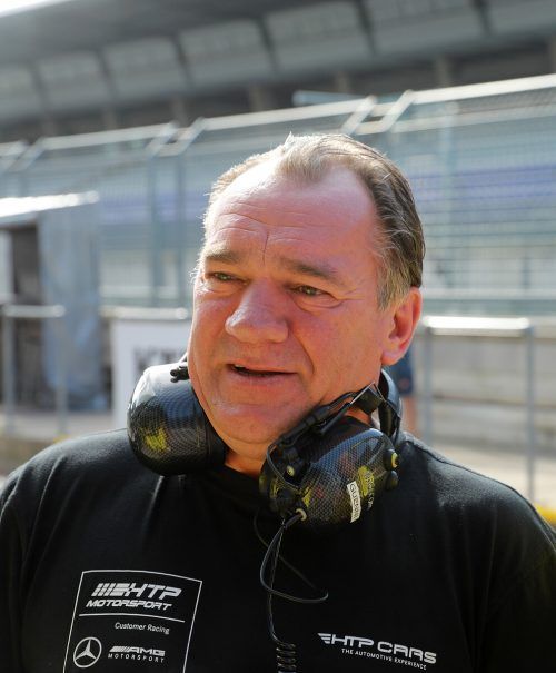 Günter Aberer nimmt auch GT3-Boliden unter seine Fittiche. moger