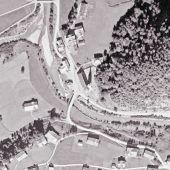 Mit der Kirche ums Dorf. Das 1950er-Jahre-Luftbild-Quiz