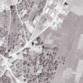 Mit der Kirche ums Dorf. Das 1950er-Jahre-Luftbild-Quiz