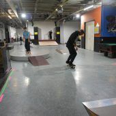 Alles rollt in der neuen Skatehalle