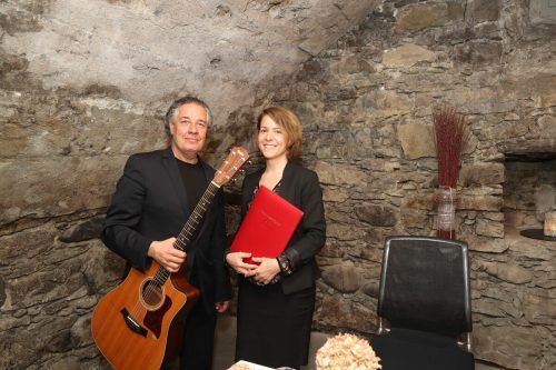 Klaus Bachmayer und Standesbeamtin Sabine dall’Armi . AME