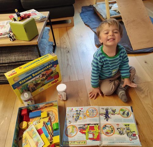 Louis hat sichtlich Freude beim Spielen. MEK